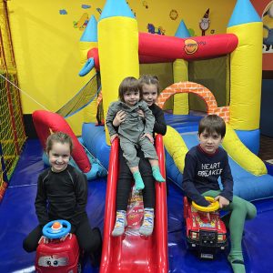 IGRE PRIJATELJSTVA I LJUBAVI (17)