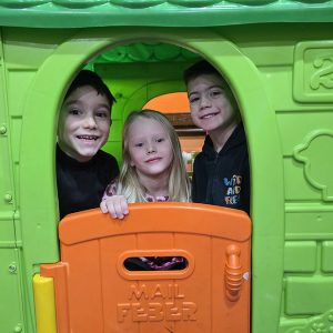 IGRE PRIJATELJSTVA I LJUBAVI (20)