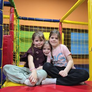 IGRE PRIJATELJSTVA I LJUBAVI (24)