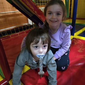 IGRE PRIJATELJSTVA I LJUBAVI (4)