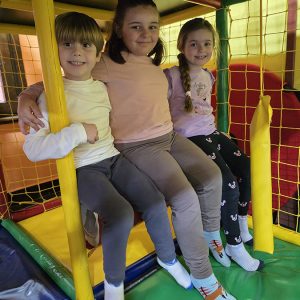 IGRE PRIJATELJSTVA I LJUBAVI (5)