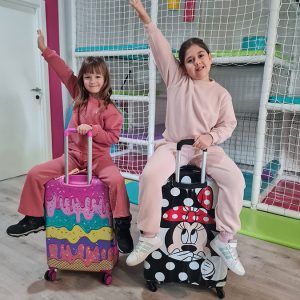 PUTUJEMO U KRALJEVSTVO NAJBOLJIH DRUGARA (27)