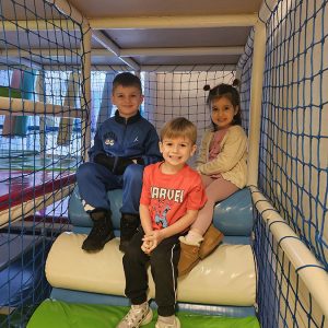 PUTUJEMO U KRALJEVSTVO NAJBOLJIH DRUGARA (31)