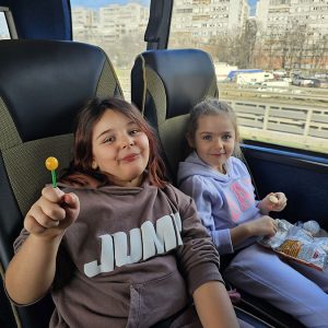 PUTUJEMO U KRALJEVSTVO NAJBOLJIH DRUGARA (69)