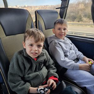 PUTUJEMO U KRALJEVSTVO NAJBOLJIH DRUGARA (72)