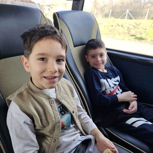 PUTUJEMO U KRALJEVSTVO NAJBOLJIH DRUGARA (75)