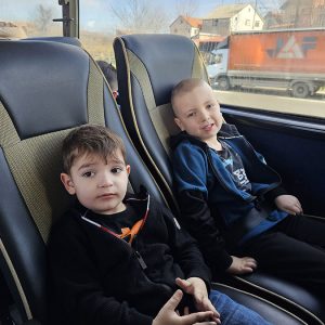 PUTUJEMO U KRALJEVSTVO NAJBOLJIH DRUGARA (76)