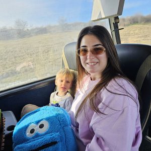 PUTUJEMO U KRALJEVSTVO NAJBOLJIH DRUGARA (77)