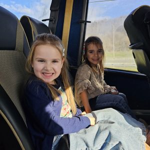 PUTUJEMO U KRALJEVSTVO NAJBOLJIH DRUGARA (87)