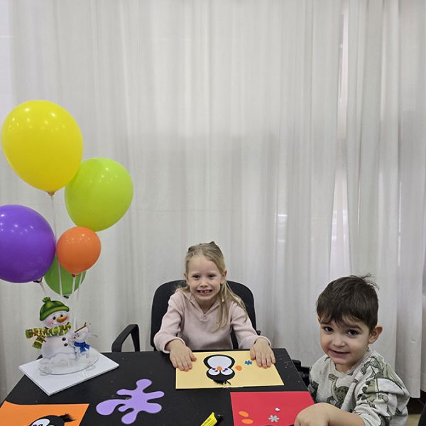 REMEK-DELO HAPPY UMETNIKA (1)