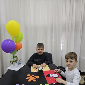 REMEK-DELO HAPPY UMETNIKA (16)