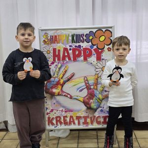 REMEK-DELO HAPPY UMETNIKA (17)