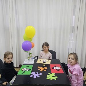 REMEK-DELO HAPPY UMETNIKA (22)