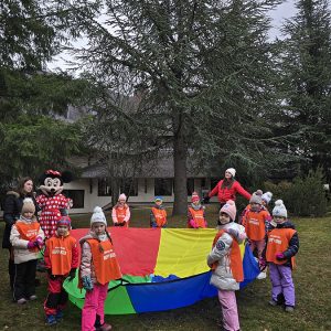 ŠARENI KRUG PRIJATELJSTVA (10)