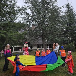 ŠARENI KRUG PRIJATELJSTVA (11)