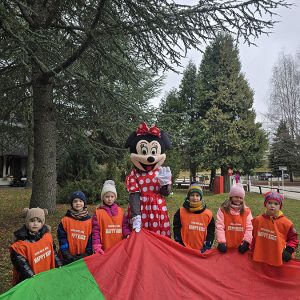 ŠARENI KRUG PRIJATELJSTVA (2)