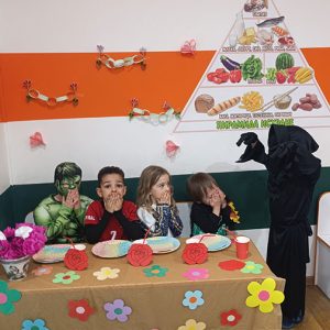 VELIKI CVETNI KARNEVALSKI MASKENBAL HK4 (15)