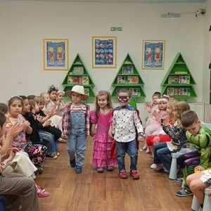 VELIKI CVETNI KARNEVALSKI MASKENBAL HK4 (32)