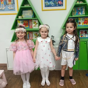 VELIKI CVETNI KARNEVALSKI MASKENBAL HK4 (33)