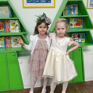 VELIKI CVETNI KARNEVALSKI MASKENBAL HK4 (37)