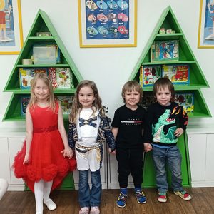 VELIKI CVETNI KARNEVALSKI MASKENBAL HK4 (39)