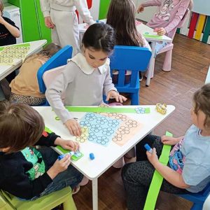 VELIKI CVETNI KARNEVALSKI MASKENBAL HK4 (51)