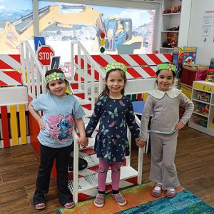 VELIKI CVETNI KARNEVALSKI MASKENBAL HK4 (56)