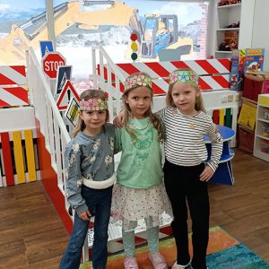 VELIKI CVETNI KARNEVALSKI MASKENBAL HK4 (58)