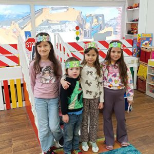 VELIKI CVETNI KARNEVALSKI MASKENBAL HK4 (60)