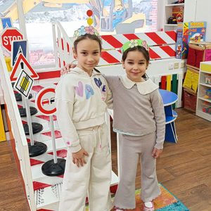 VELIKI CVETNI KARNEVALSKI MASKENBAL HK4 (61)