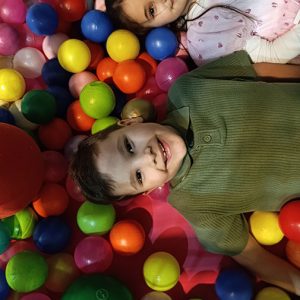 VELIKI CVETNI KARNEVALSKI MASKENBAL HK7 (22)