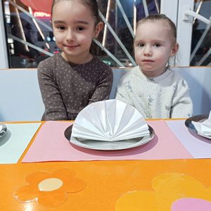 VELIKI CVETNI KARNEVALSKI MASKENBAL HK7 (25)