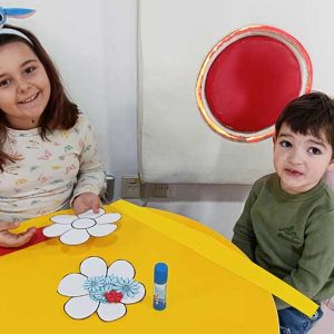 VELIKI CVETNI KARNEVALSKI MASKENBAL HK7 (40)