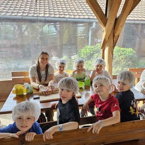 MALI UMETNICI U PEKARSKOJ RADIONICI (16)