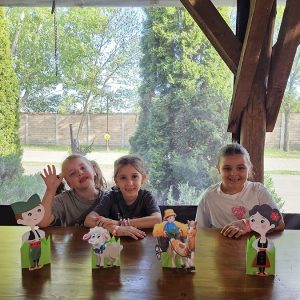 MALI UMETNICI U PEKARSKOJ RADIONICI (2)