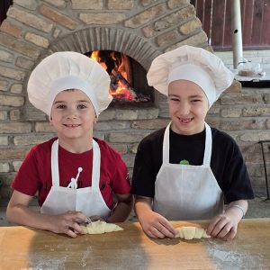 MALI UMETNICI U PEKARSKOJ RADIONICI (27)