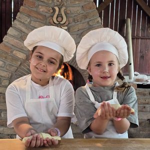 MALI UMETNICI U PEKARSKOJ RADIONICI (35)