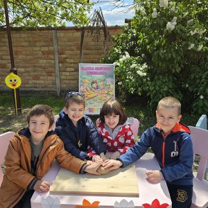 MIRISNE USPOMENE IZ DEČIJE KUHINJE (20)