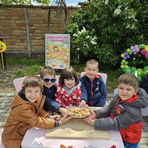 MIRISNE USPOMENE IZ DEČIJE KUHINJE (31)