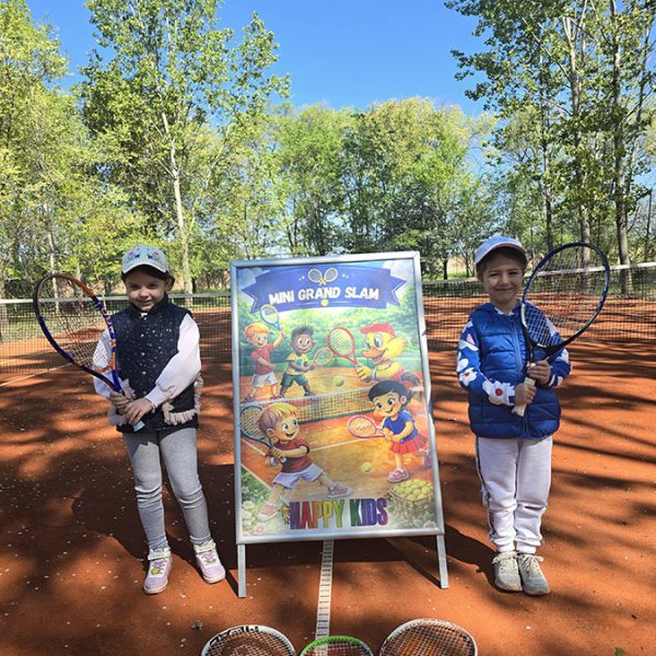 POEN PO POEN-PUT DO ŠAMPIONA (1)