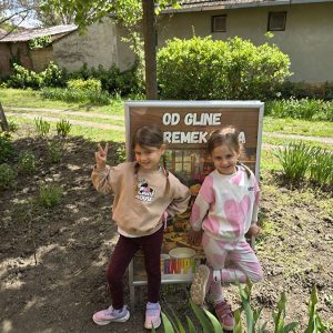 ŠAPAT GLINE I DEČIJE MAŠTE (71)