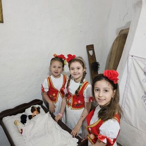 U SVETU TRADICIJE (13)