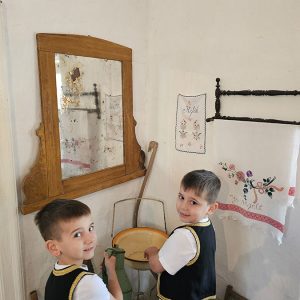 U SVETU TRADICIJE (46)