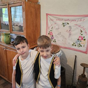 U SVETU TRADICIJE (49)