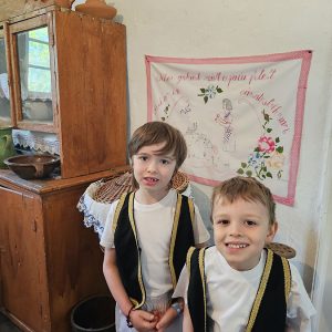 U SVETU TRADICIJE (57)