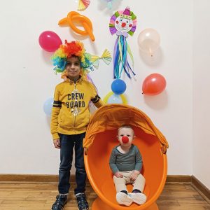 VEČE MALIH KLOVNOVA HK1 (21)