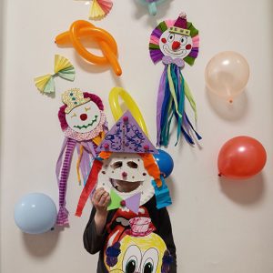 VEČE MALIH KLOVNOVA HK1 (31)