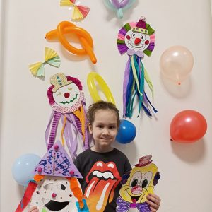 VEČE MALIH KLOVNOVA HK1 (32)