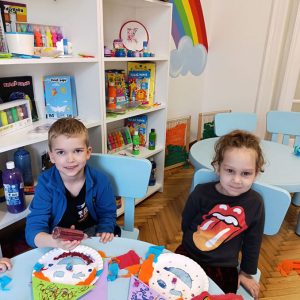 VEČE MALIH KLOVNOVA HK1 (36)