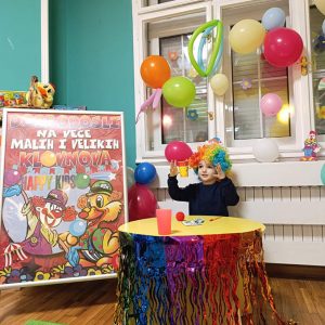 VEČE MALIH KLOVNOVA HK1 (4)